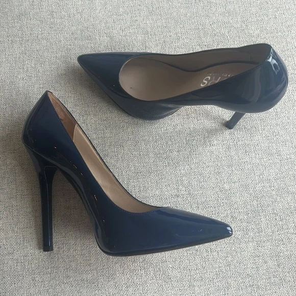 KORS Michael Kors Blue Patent Heels - Picture 3 of 7